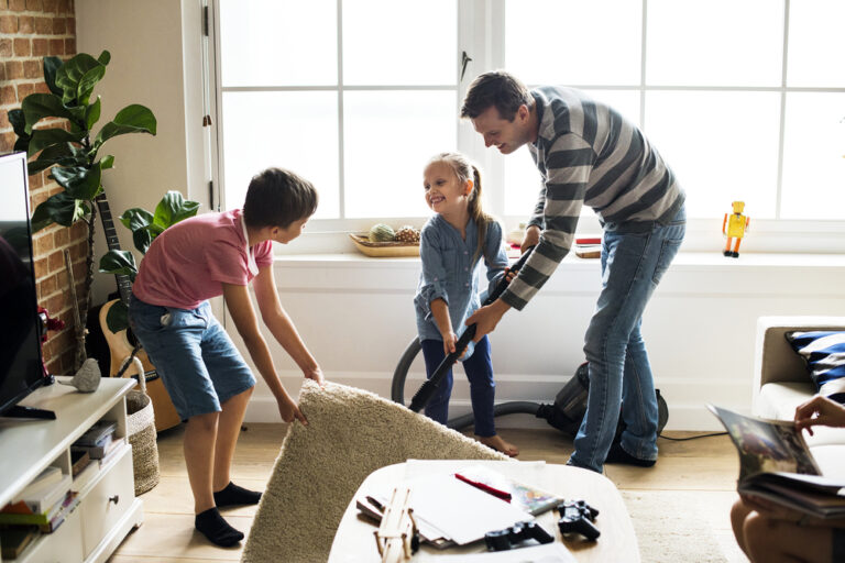 how to keep a clean house with a big family