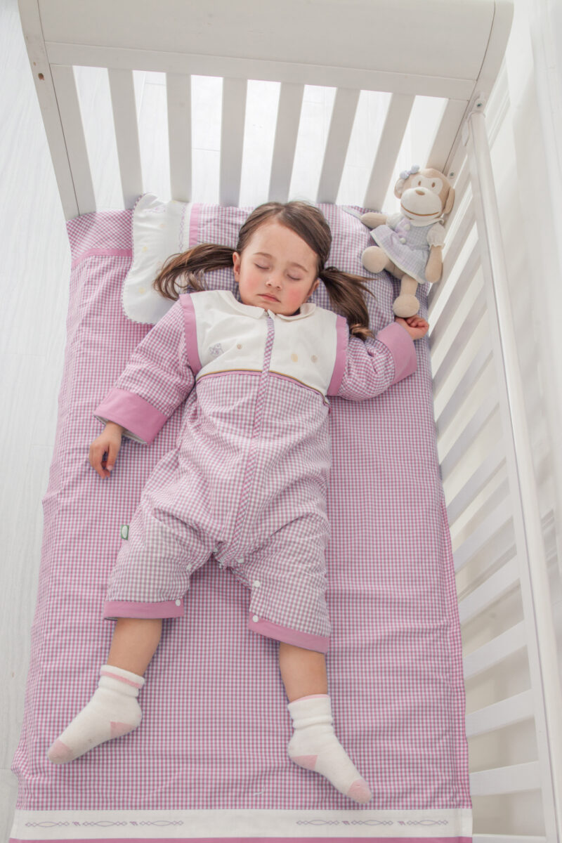 toddler sleeping to avoid holiday toddler tantrums
