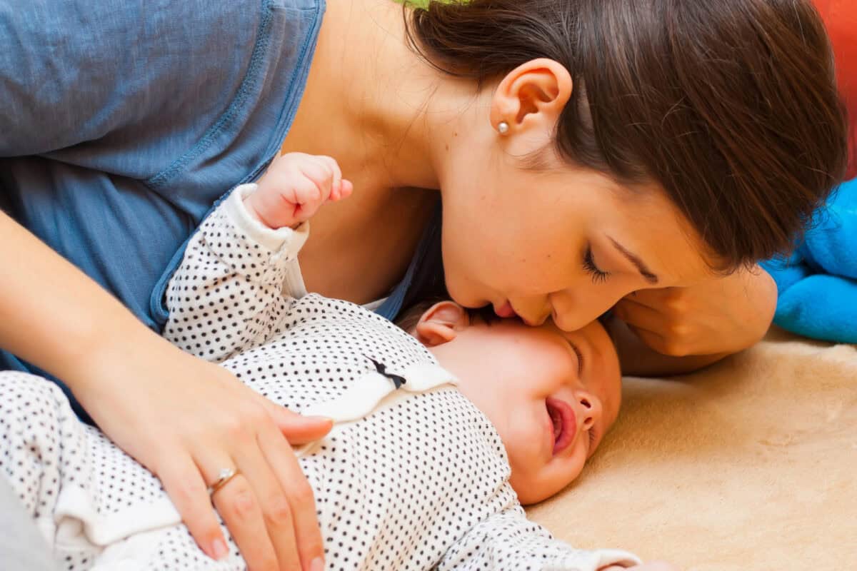 mom soothing baby