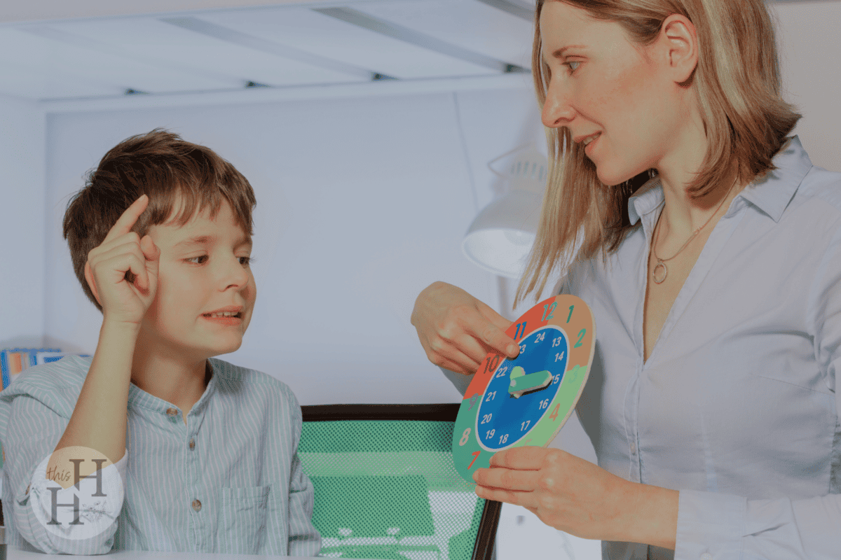 mom teaching child to read a clock