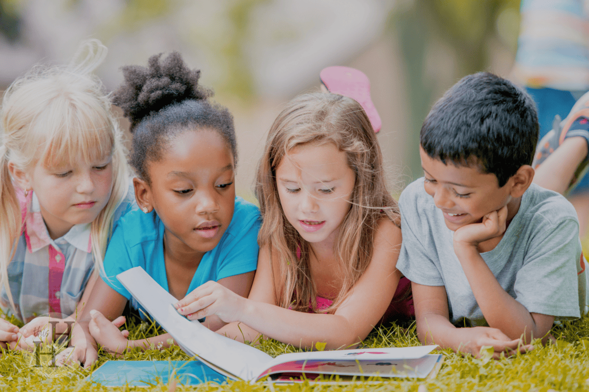 kids learning together