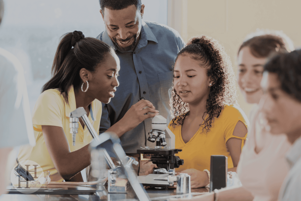kids in science lab