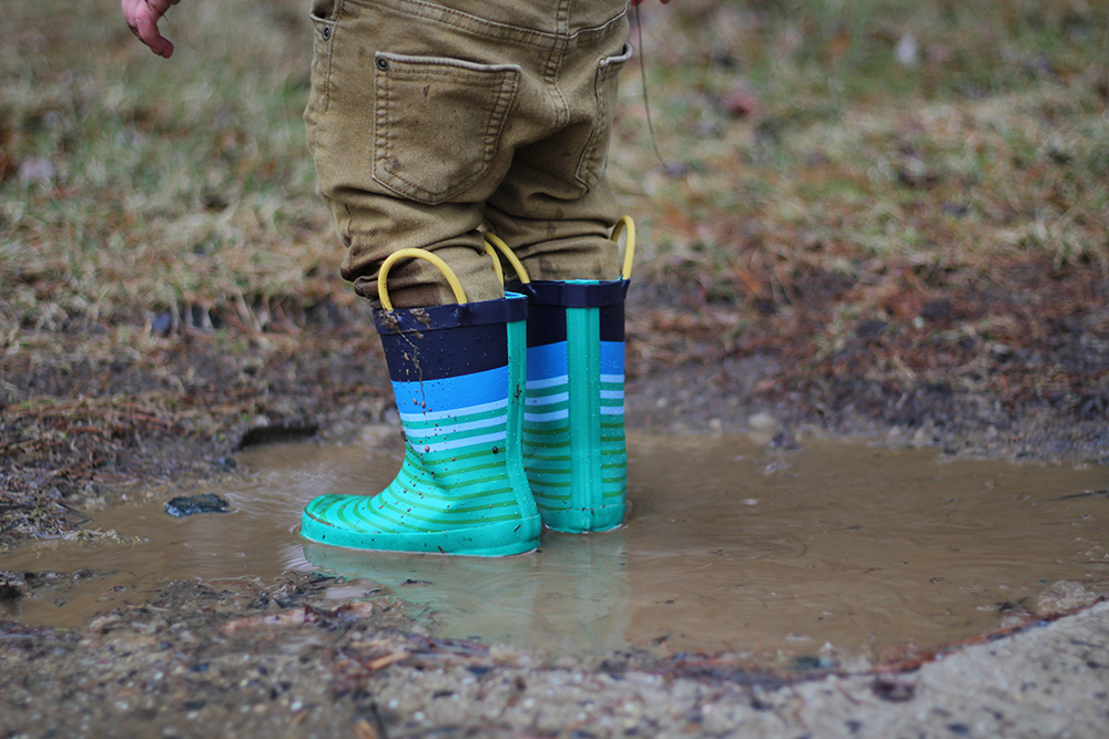 5 Cheap and Easy Outdoor Activities for Toddlers