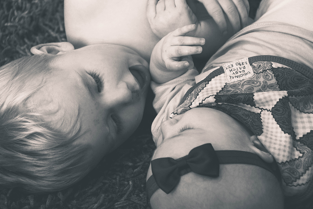 5 month old baby girl with older brother
