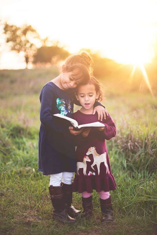 What is the 2-Year Age Gap Really Like?