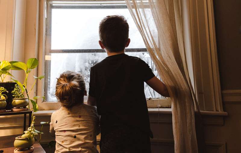 What is the 2-Year Age Gap Really Like?